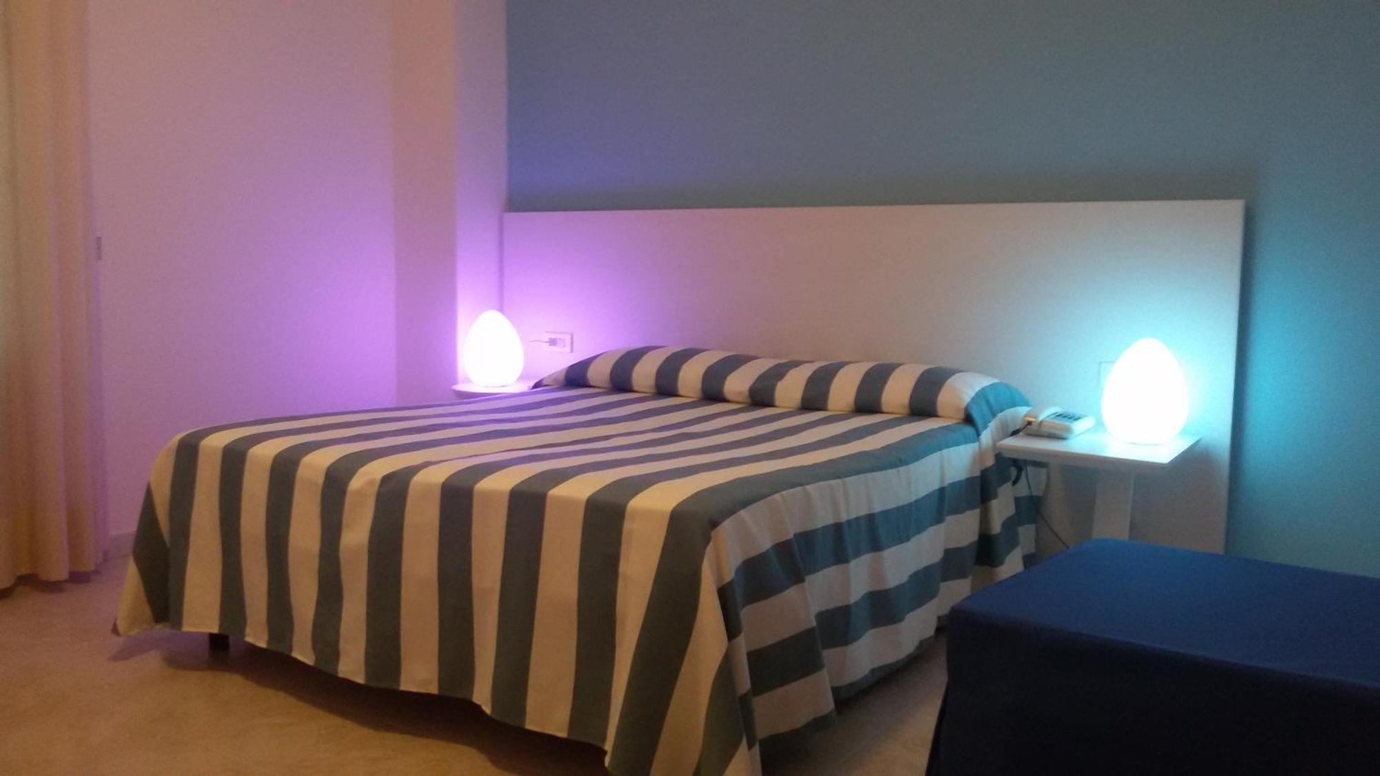 Hotel Il Gabbiano Beach Терме-Вильяторе Номер фото